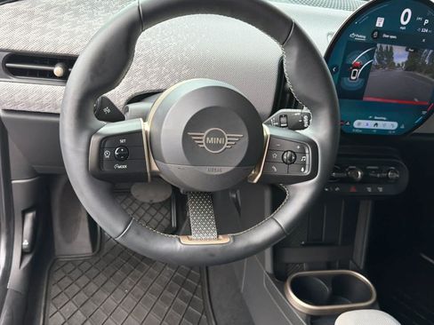 Used 2025 MINI Cooper S FWD image 14