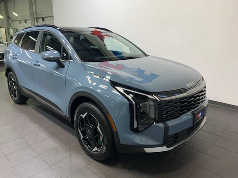 New 2026 Kia Sportage EX image 2