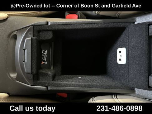 Used 2017 Cadillac XT5 Premium Luxury AWD/4WD image 28