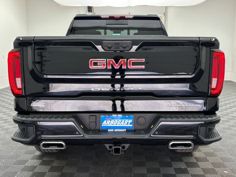 New 2026 GMC Sierra 1500 Denali w/ Denali Reserve Package AWD/4WD image 11