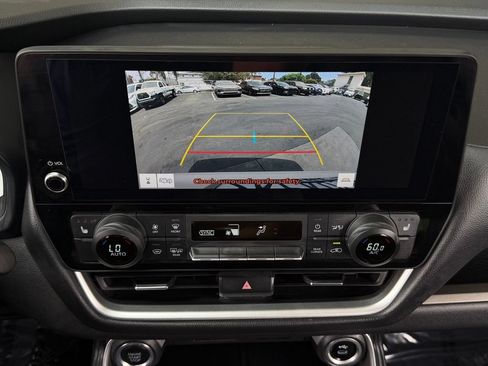 Certified 2024 Toyota Grand Highlander FWD image 16