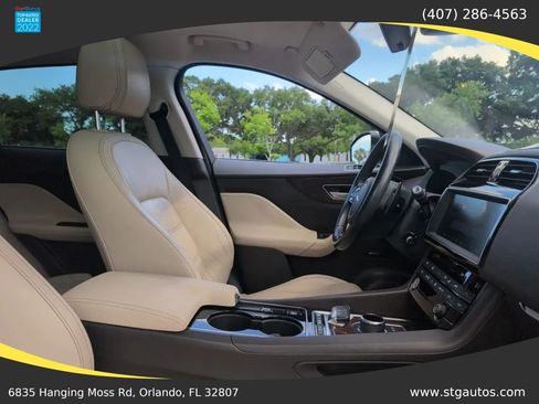 Used 2017 Jaguar F-PACE Prestige AWD/4WD image 30