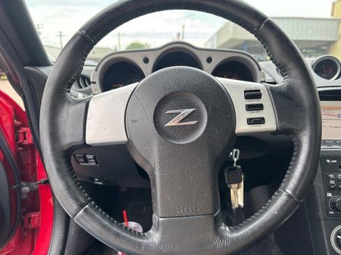 Used 2004 Nissan 350Z Touring image 11