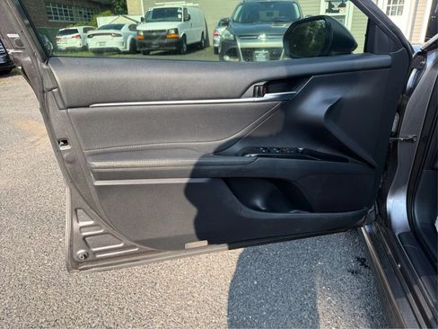 Used 2018 Toyota Camry XSE w/ Driver Assist Package FWD image 23