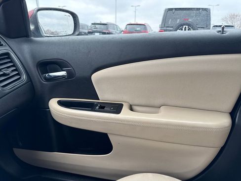 Used 2012 Chrysler 200 LX image 23