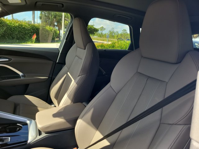 Certified 2025 Audi Q5 Premium Plus w/ Premium Plus AWD/4WD image 15