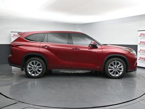 Used 2021 Toyota Highlander Limited AWD/4WD image 9