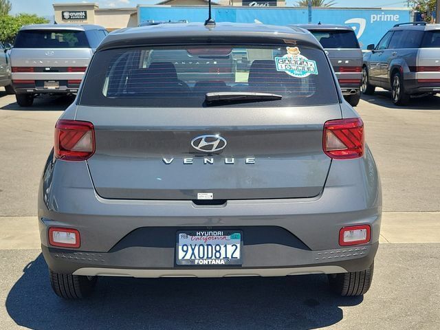 Certified 2026 Hyundai Venue SE FWD image 32