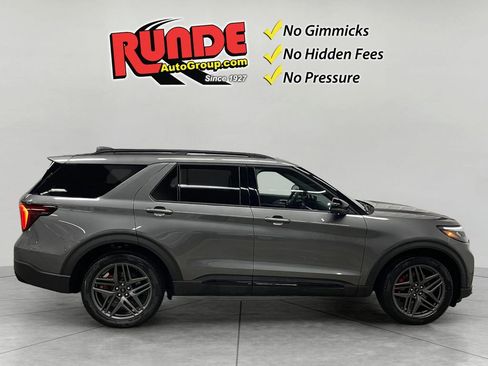 New 2026 Ford Explorer ST w/ Sun And Sound Package AWD/4WD image 4
