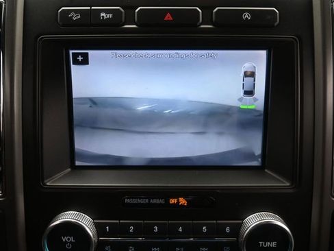 Used 2019 Ford Expedition XLT w/ Equipment Group 202A image 21