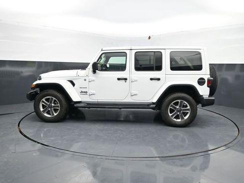 Used 2021 Jeep Wrangler Unlimited Sahara w/ Uconnect 4C Nav & Sound Group AWD/4WD image 5