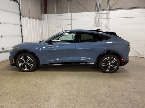 Certified 2023 Ford Mustang Mach-E Premium image 4