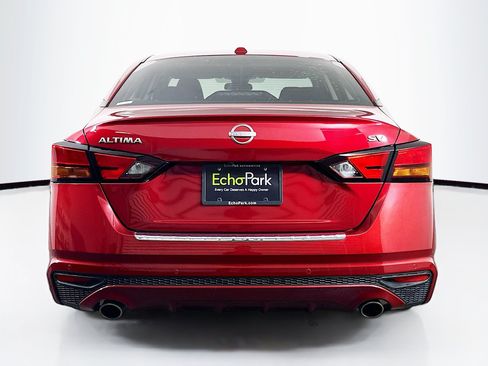 Used 2023 Nissan Altima 2.5 SV w/ SV Premium Package FWD image 7