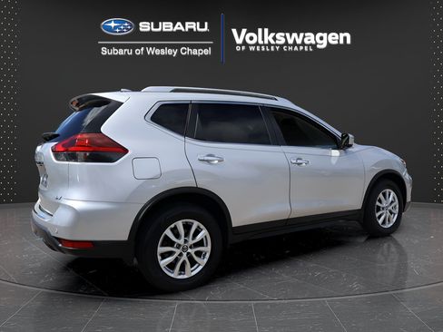 Used 2019 Nissan Rogue SV FWD image 7