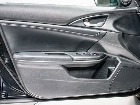 Used 2020 Honda Insight Touring image 19