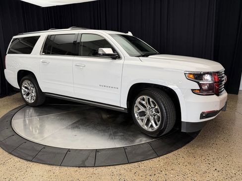 Used 2017 Chevrolet Suburban Premier AWD/4WD image 10