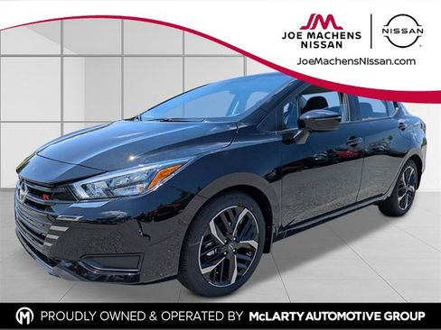 New 2025 Nissan Versa SR w/ Trunk Package image 1