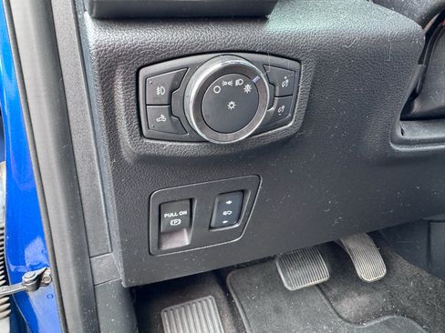 Used 2018 Ford F150 XLT w/ Equipment Group 302A Luxury AWD/4WD image 15