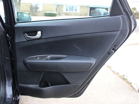 Used 2019 Kia Optima LX image 31