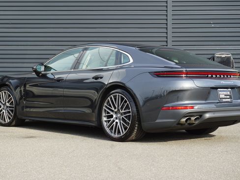 Certified 2026 Porsche Panamera 4 AWD/4WD image 3