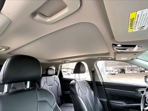 Used 2022 Kia Sorento SX image 13