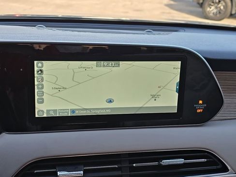 Used 2021 Hyundai Palisade Limited image 16