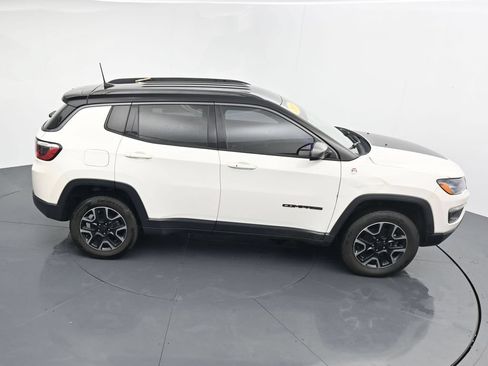 Used 2019 Jeep Compass Trailhawk w/ Popular Equipment Group AWD/4WD image 28
