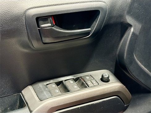 Certified 2019 Toyota Tacoma SR5 image 14