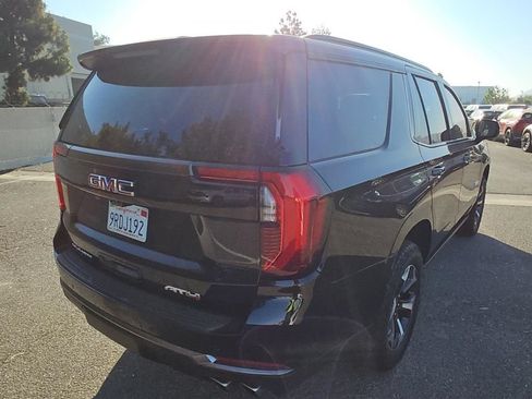Used 2025 GMC Yukon AT4 Ultimate w/ LPO, Illumination Package AWD/4WD image 9