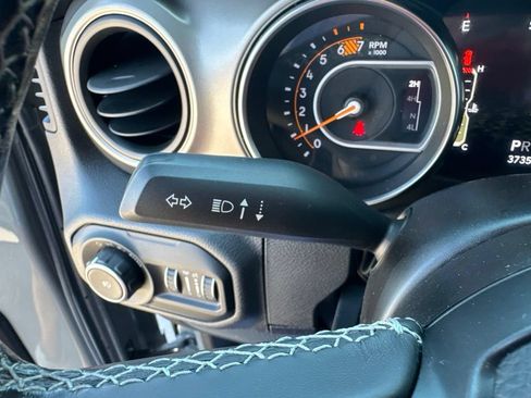 Used 2021 Jeep Wrangler Unlimited Sport AWD/4WD image 19