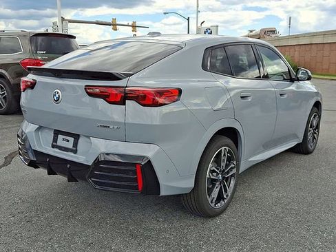 Used 2026 BMW X2 xDrive28i w/ Technology Package AWD/4WD image 4