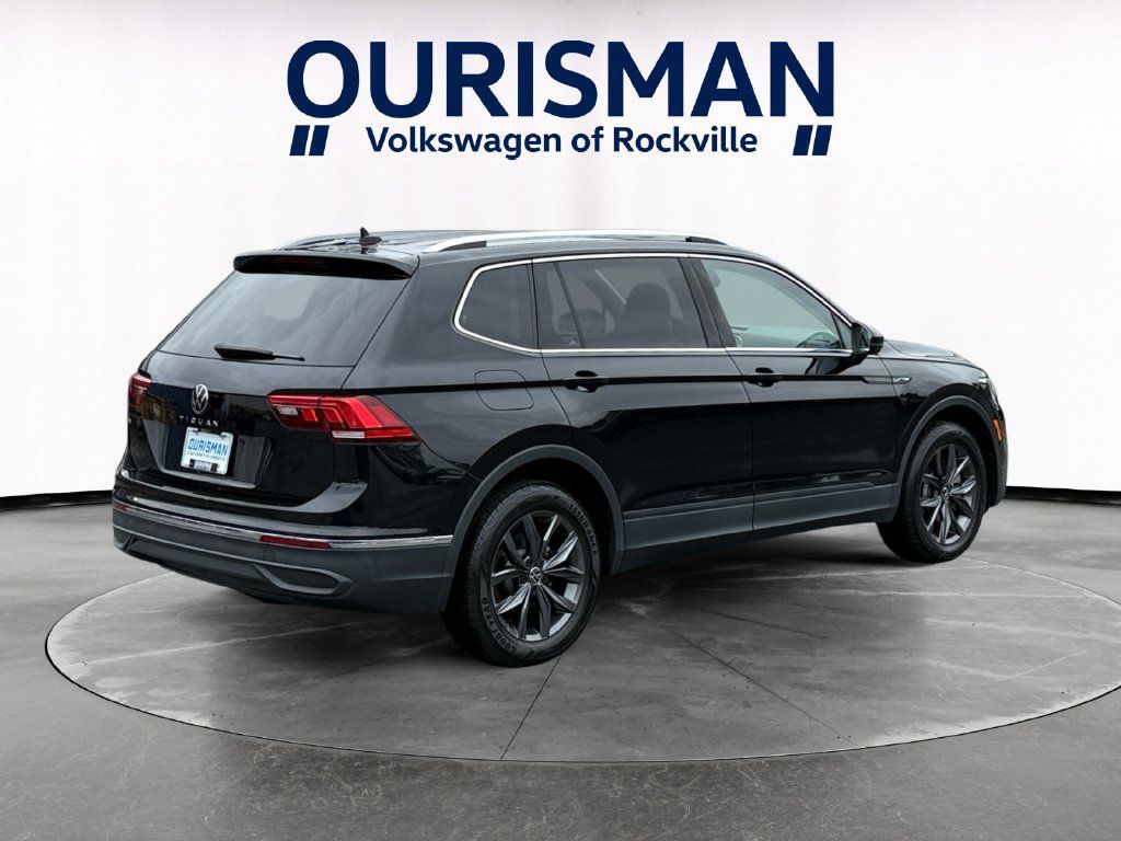 Used 2022 Volkswagen Tiguan SE FWD image 6