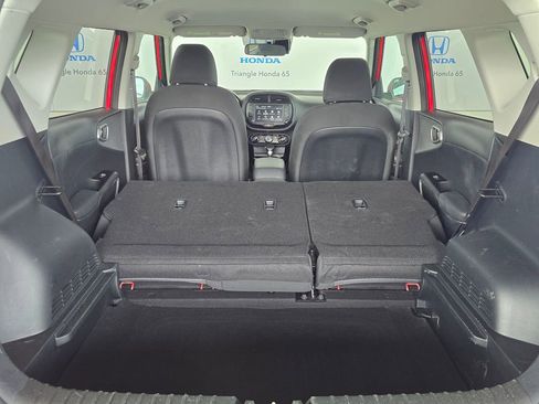 Used 2025 Kia Soul LX FWD image 41