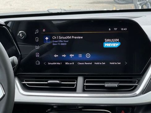 New 2026 Chevrolet Trax LT w/ Sunroof Package image 25