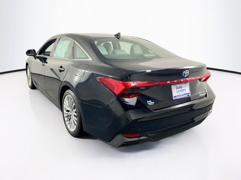 Used 2019 Toyota Avalon Limited w/ Advanced Safety Package FWD image 7