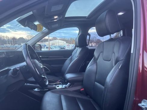Used 2023 Kia Telluride S w/ S Sunroof Package image 13