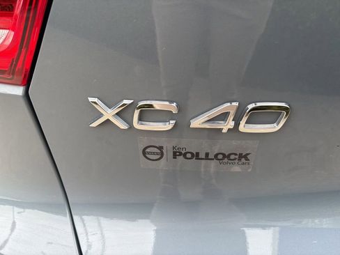 Certified 2023 Volvo XC40 B5 Plus w/ Driver Assist Package AWD/4WD image 10