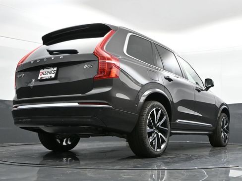 New 2025 Volvo XC90 B6 Plus w/ Protection Package Premier image 41