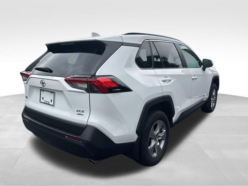 Used 2024 Toyota RAV4 XLE w/ Convenience Package AWD/4WD image 5