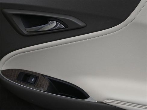 Used 2024 Chevrolet Malibu LT image 29