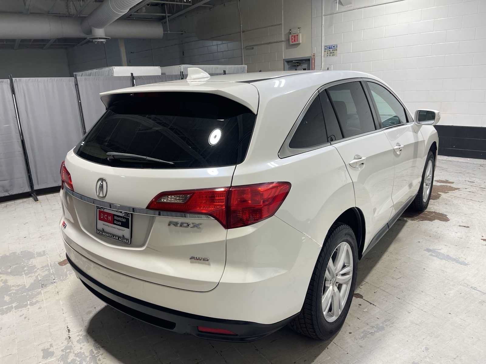 Used 2015 Acura RDX w/ Technology Package AWD/4WD image 26