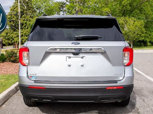 Certified 2021 Ford Explorer XLT AWD/4WD image 4