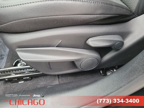 New 2026 Jeep Compass Latitude image 19