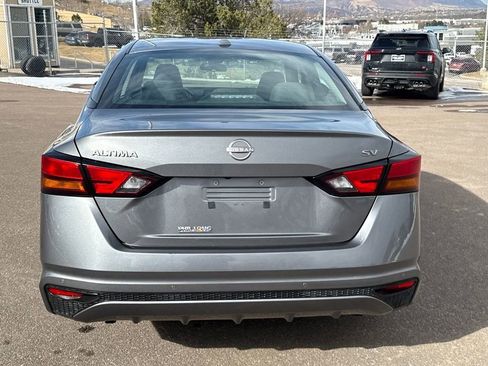 Used 2024 Nissan Altima 2.5 SV FWD image 6