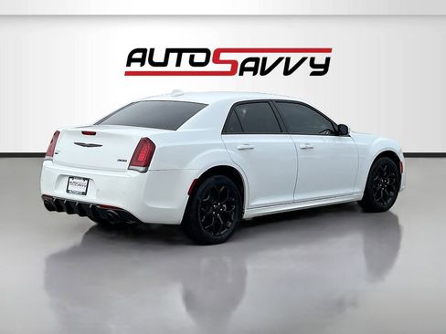 Used 2023 Chrysler 300 Touring L AWD/4WD image 7