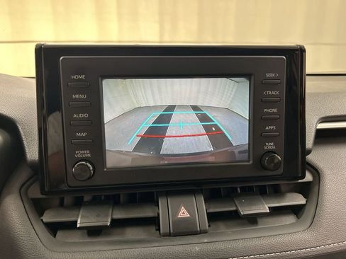 Used 2019 Toyota RAV4 XLE w/ Convenience Package AWD/4WD image 15