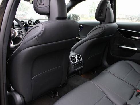New 2025 Mercedes-Benz C 300 4MATIC Sedan image 31