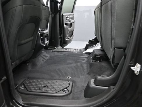 New 2026 RAM 1500 Big Horn AWD/4WD image 13