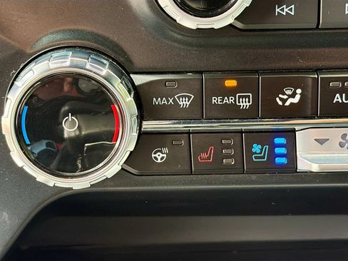 Used 2024 Ford F150 Lariat w/ Equipment Group 502A High AWD/4WD image 23