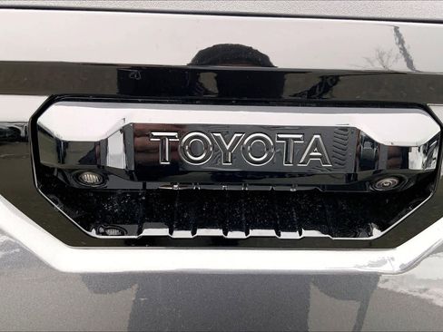 New 2026 Toyota Tundra Platinum image 15